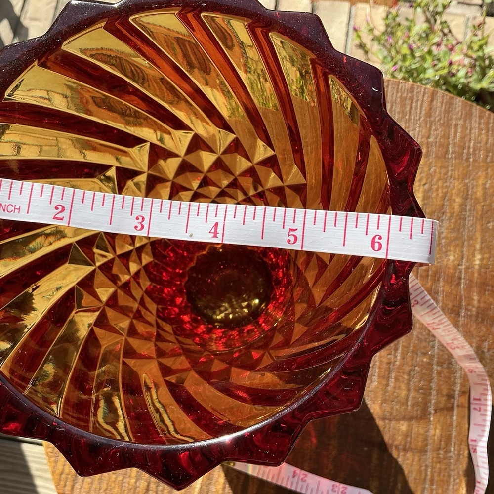 VTG L.E. Smith Amberina Diamond Point Swirl Vase Amber Glass, Heavy Pressed - Picture 8 of 14